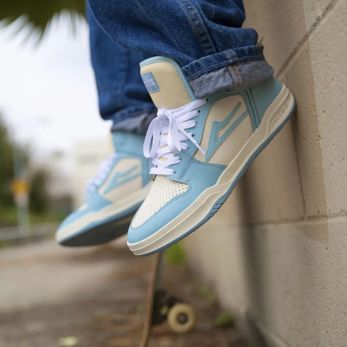 LAKAI TELFORD LIGHT BLUE/CREAM LEATHER