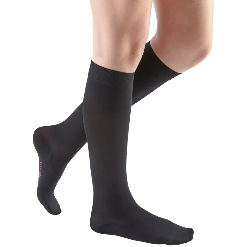 Medi Comfort 20-30mmHg Closed Toe Calf Length Extra Wide